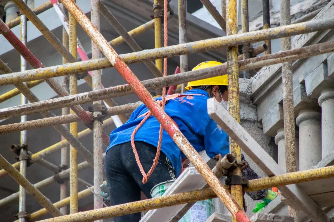 致敬平凡的劳动者图,致敬最朴素的劳动者图片