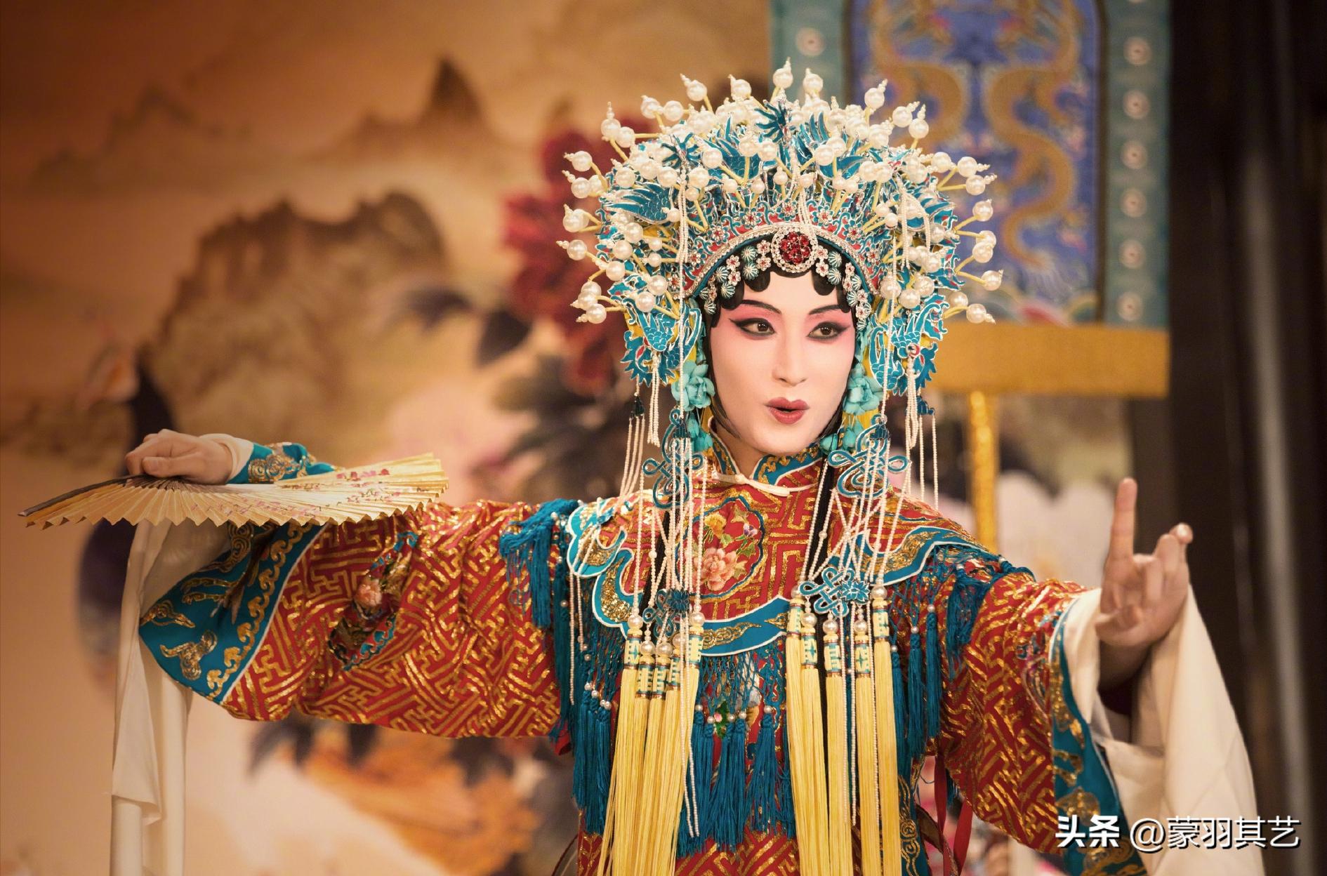 詹子晴给何超莲窦骁的祝福引争议,窦骁何超莲闺蜜詹子晴