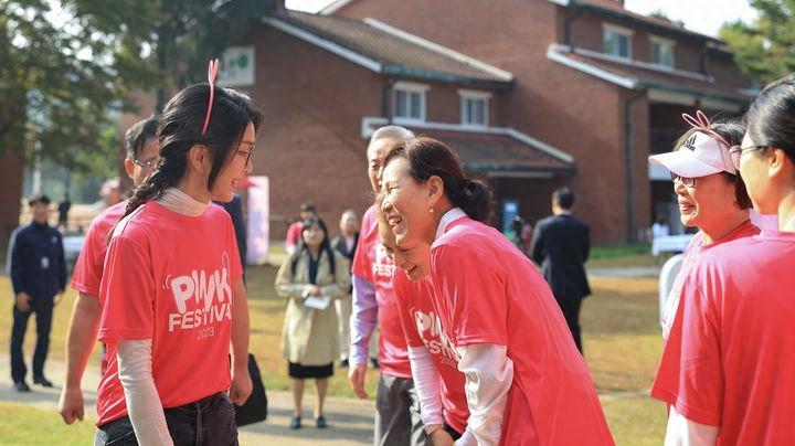 韩国第一夫人穿搭西服套装,韩国第一夫人服装秀