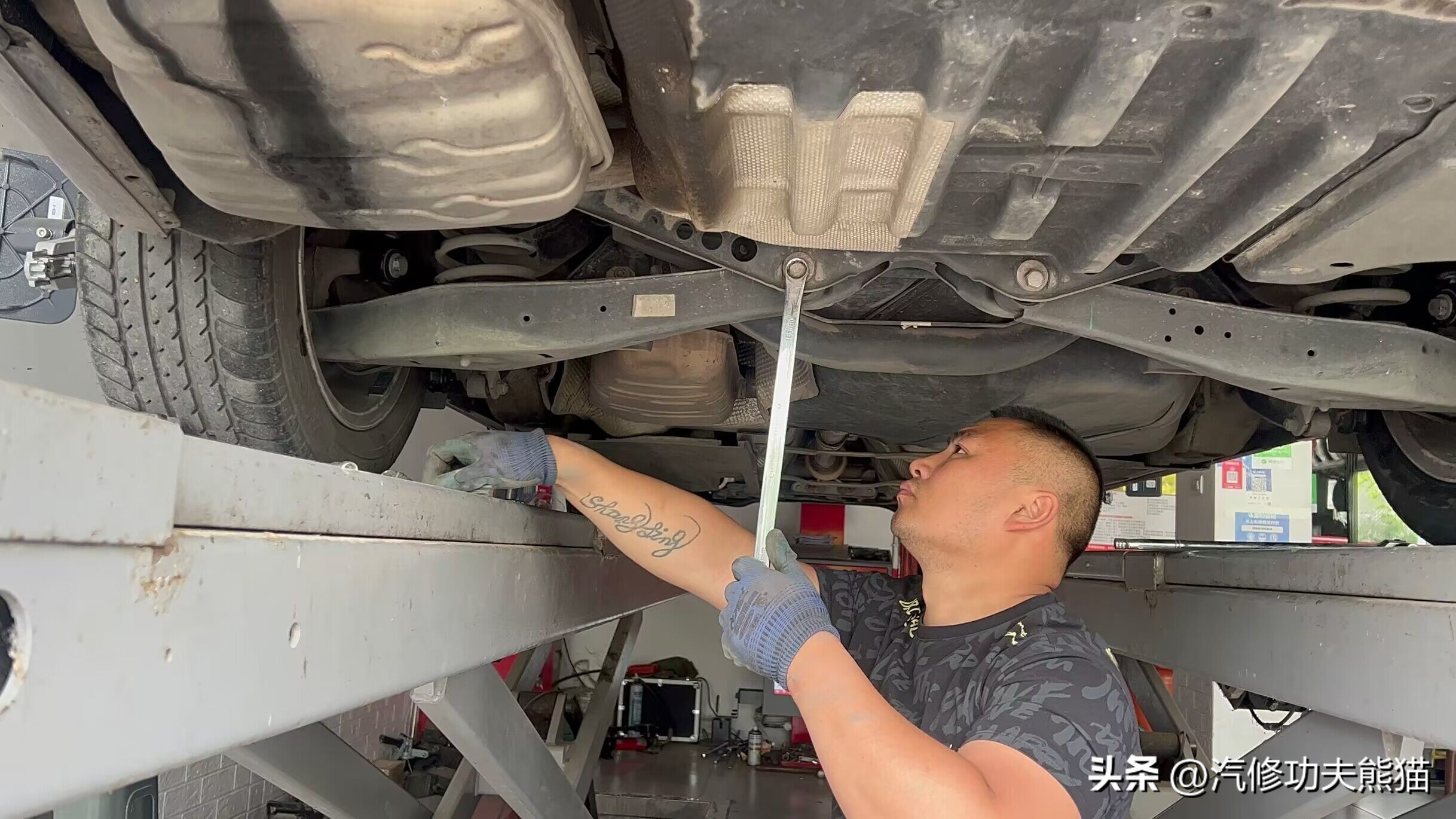 2017款大众迈腾10万公里烧机油,十年的迈腾怎么样后期维修费用