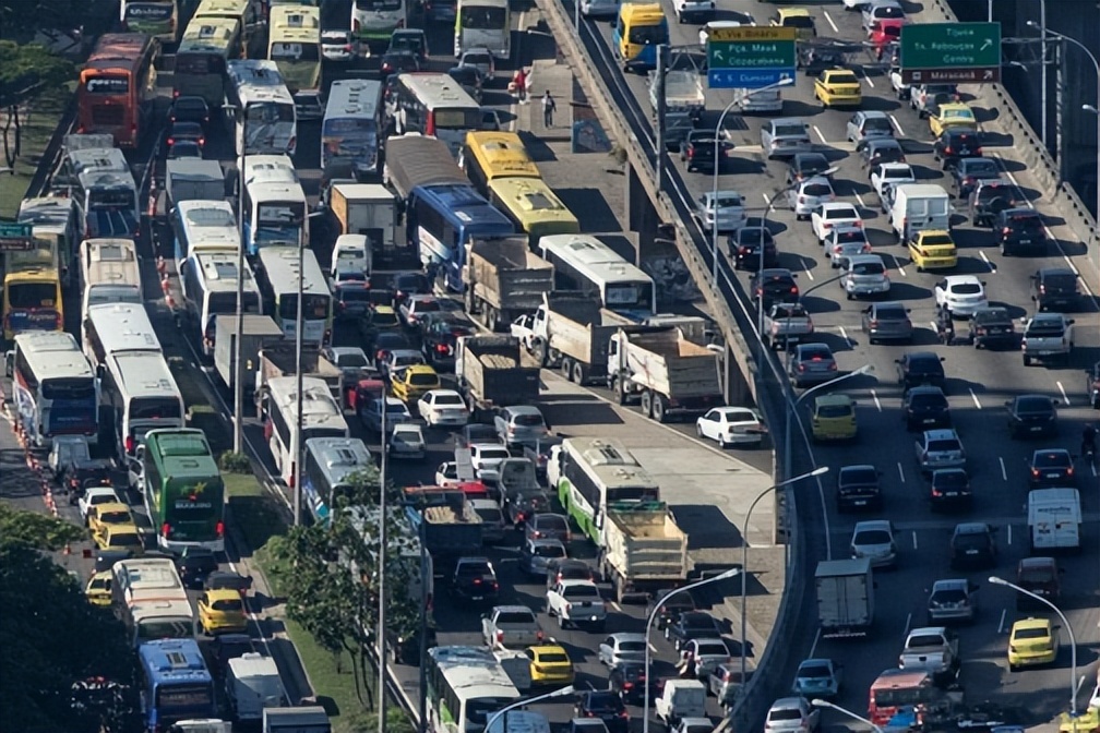 停车位罩车衣扣分吗,汽车停车罩车衣扣12分