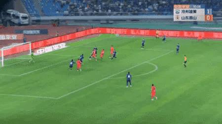 1:1，单场两次争议判罚，山东泰山四轮不胜，老牌劲旅真要保级吗