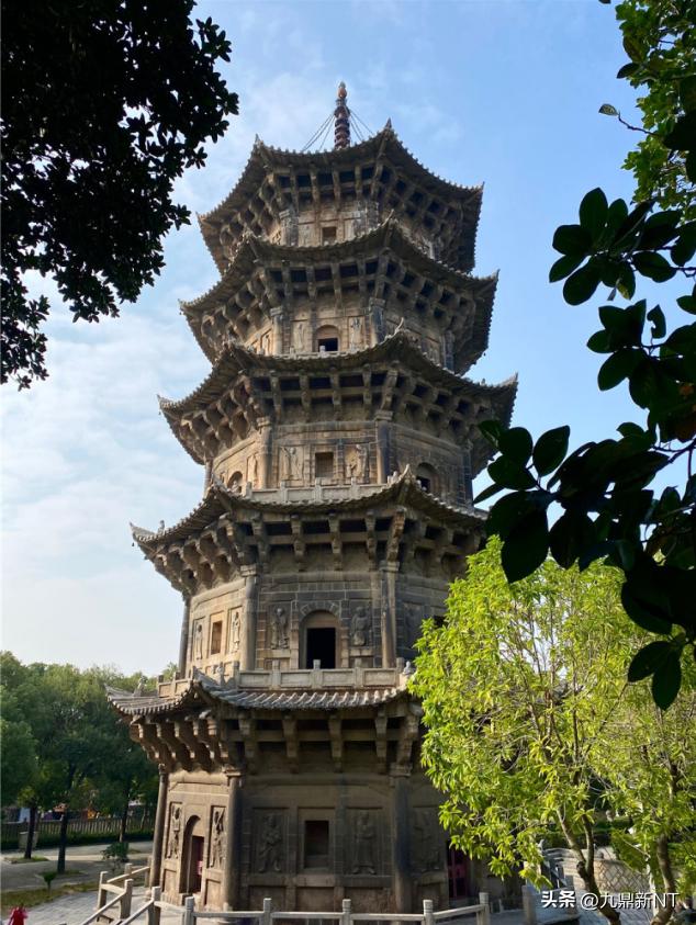 中国的佛塔一般是多少层,中国的佛塔均为高僧的骨塔吗