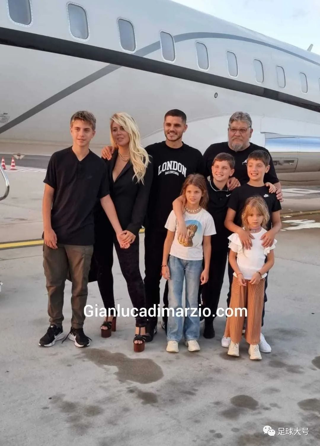 大巴黎官宣内马尔赛季报销,大巴黎4000万签下维蒂尼亚