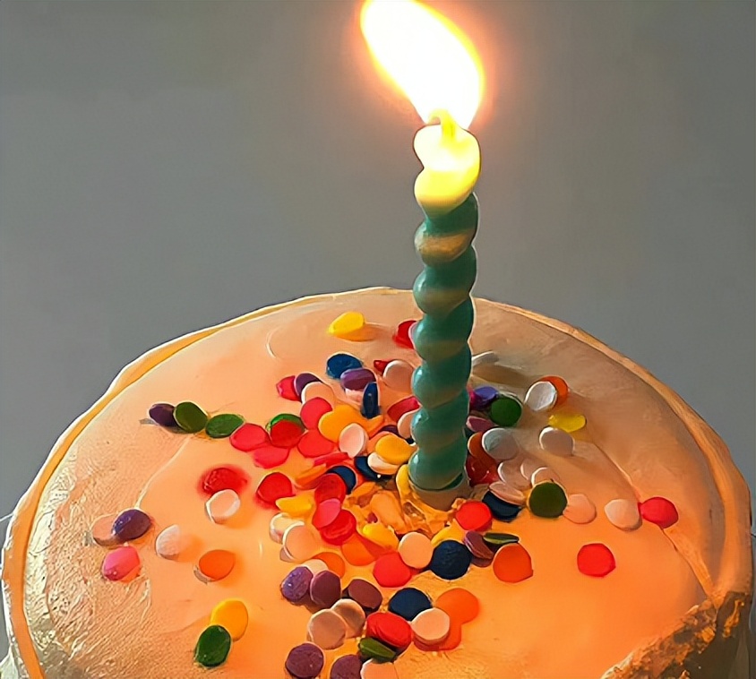 很遗憾没能陪小孩过生日的句子,孩子生日难过的句子说说心情短语