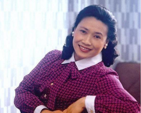 东方夜莺朱逢博完整版,东方夜莺朱逢博图片