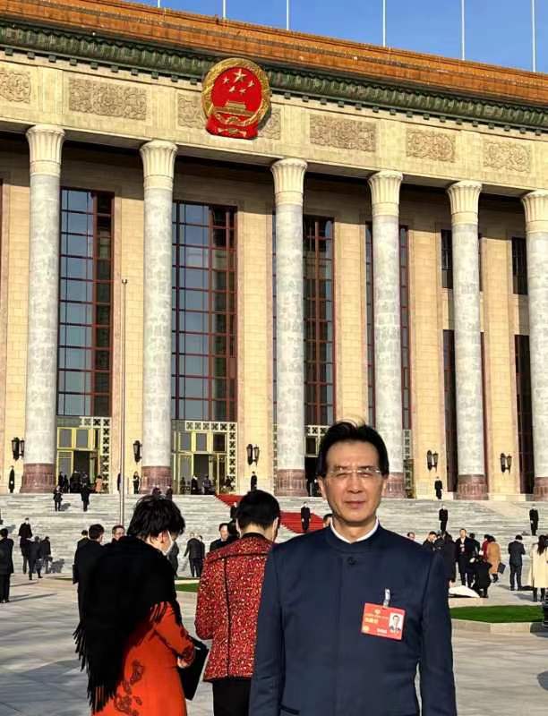 全国政协委员徐玖平：文化自信产业自强推动中华服饰文化融合创新发展促进国内经济大循环