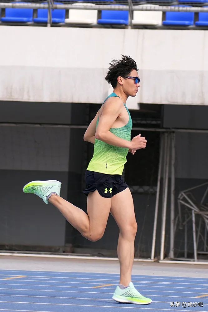 uaflowvelocitise璺戦瀷,uaflowelite璺戦瀷