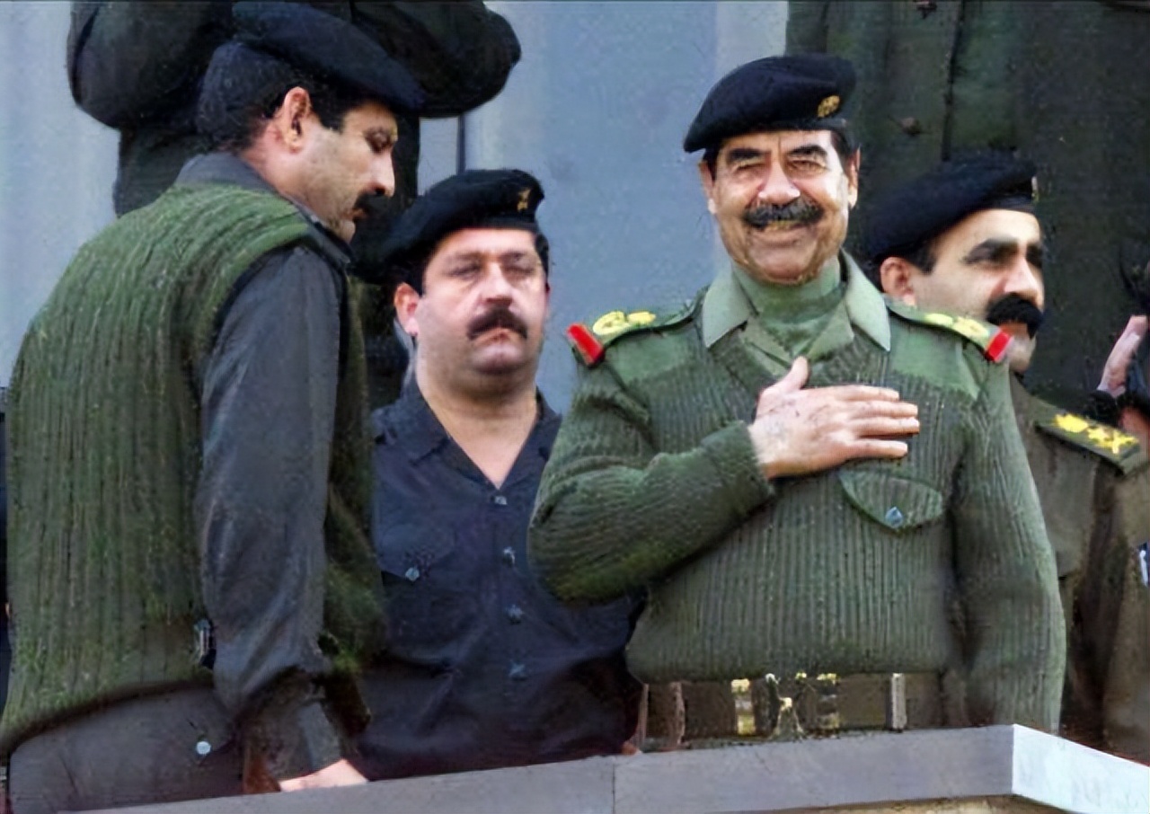 美军冲进萨达姆办公室，发现两件“中国造”，分别来自上海和台湾