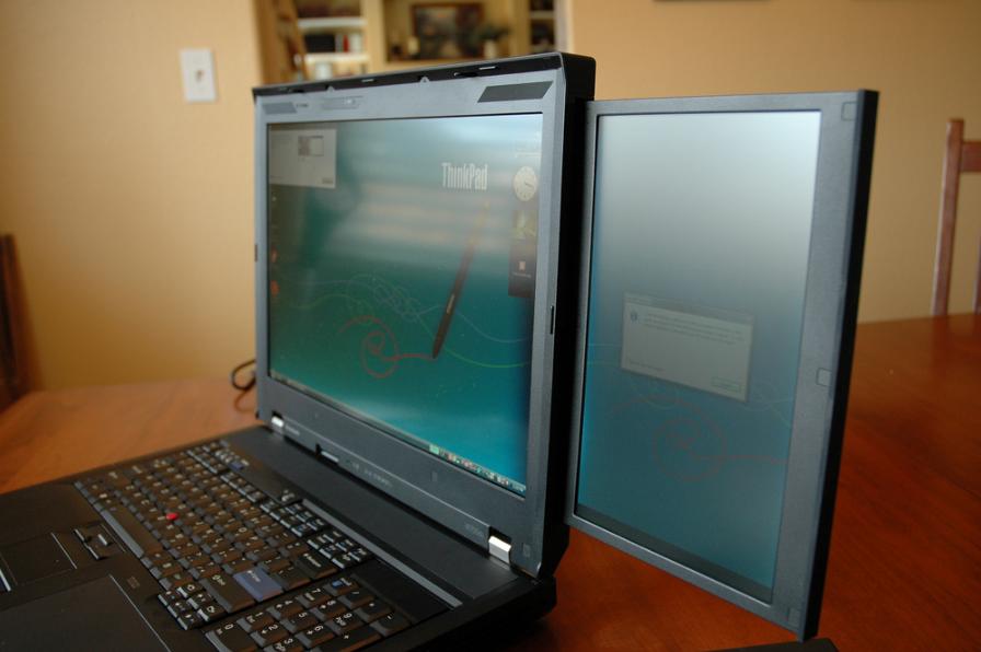 目前主流的双屏笔记本,目前有几款双屏笔记本电脑