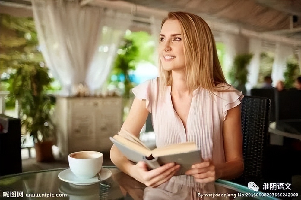 与书为伴主题散文朗诵,与书为伴的唯美短文