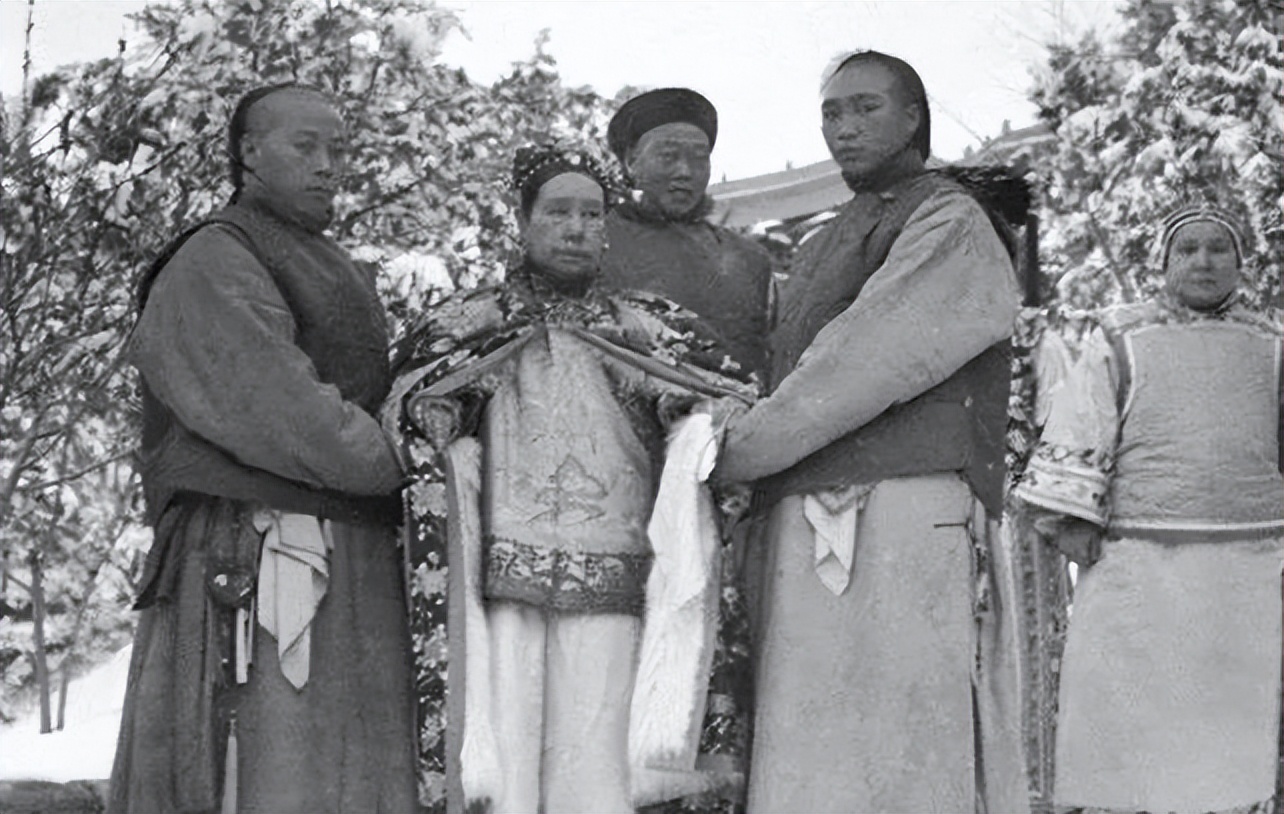 这个中国人在瑞典买了一座岛，娶了66个老婆，还是中国大文化家