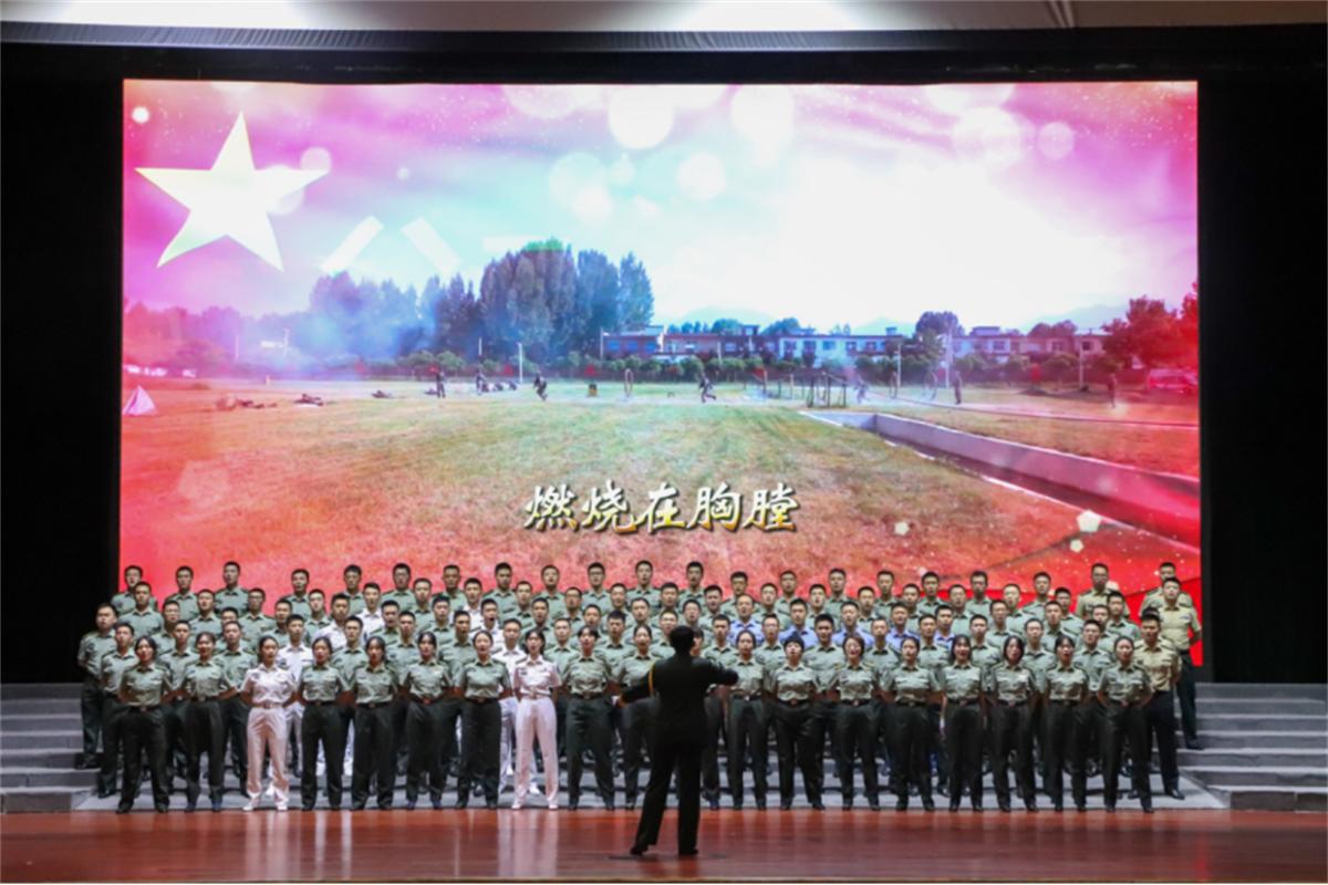 军歌嘹亮唱响校园,国防科大军歌嘹亮