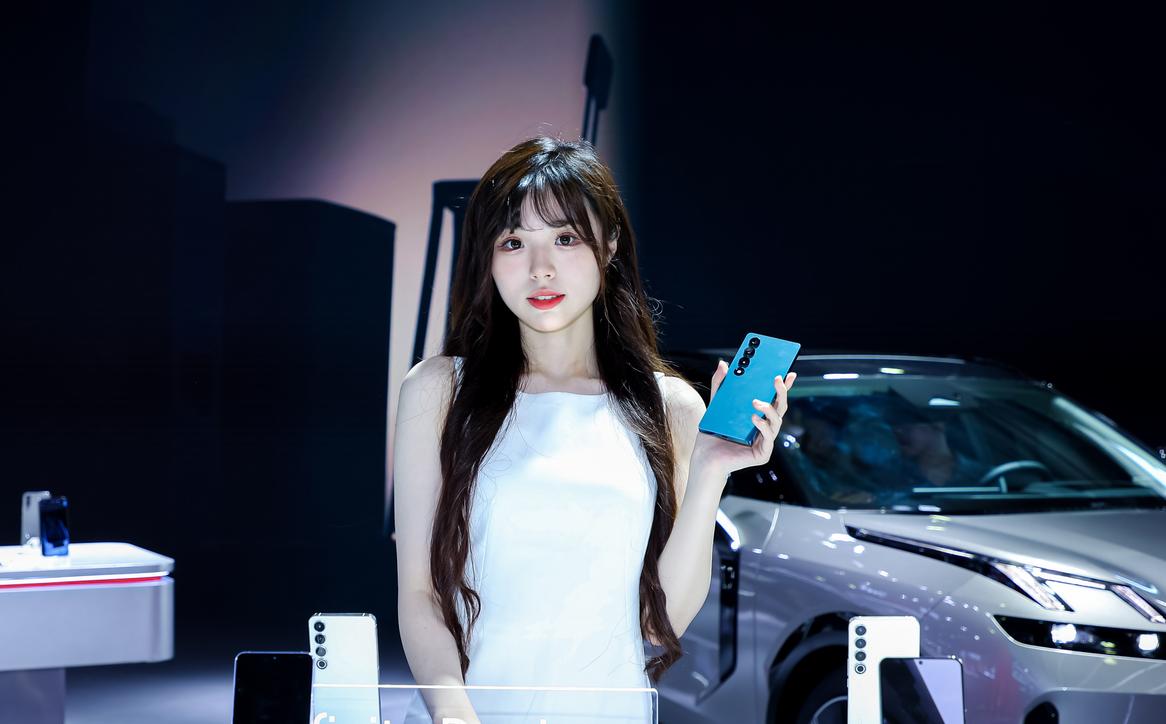 小米龙晶玻璃和魅族泰坦玻璃,魅族手机屏幕玻璃什么材质的好