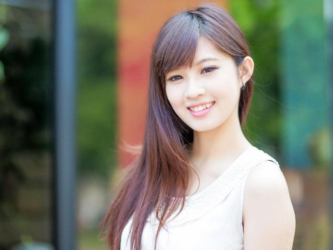 女性有些地方长痘痘是什么原因,女人下部长痘痘什么原因