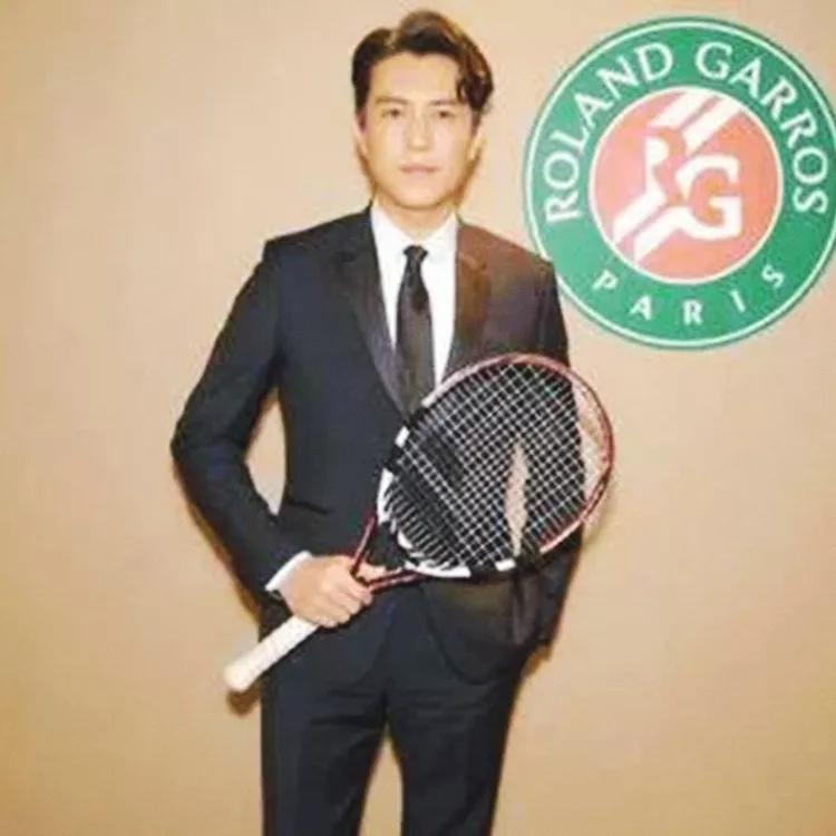 你认识几个打网球的明星?