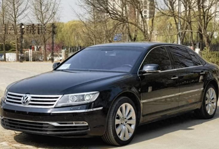 2011辉腾6.0多少钱,2011年黑色大众辉腾3.6l