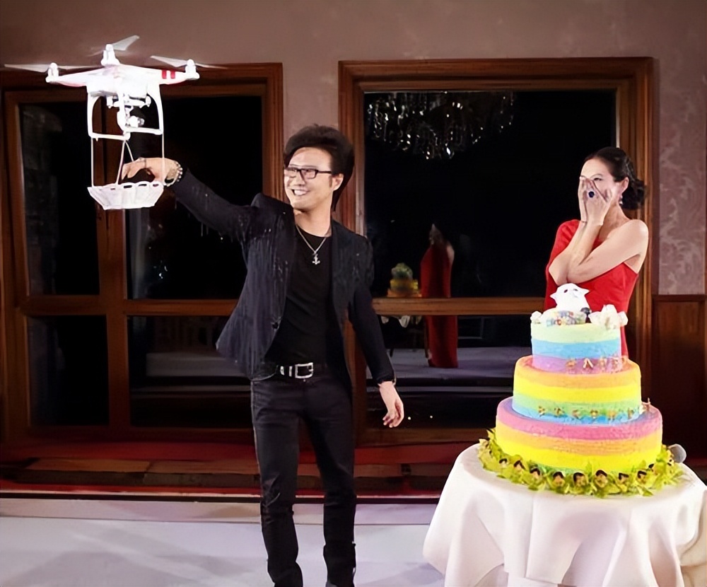 他，80后，身价500亿：用7年抢占全球7成市场，10年形成垄断