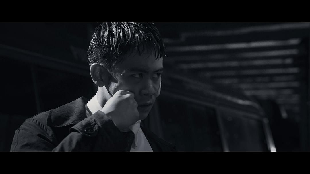 智齿香港片,智齿港片电影有没有彩色版