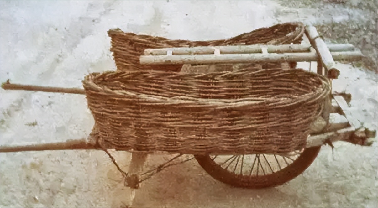 5种即将消失的农村老物件,8090年代农村最常见的老物件