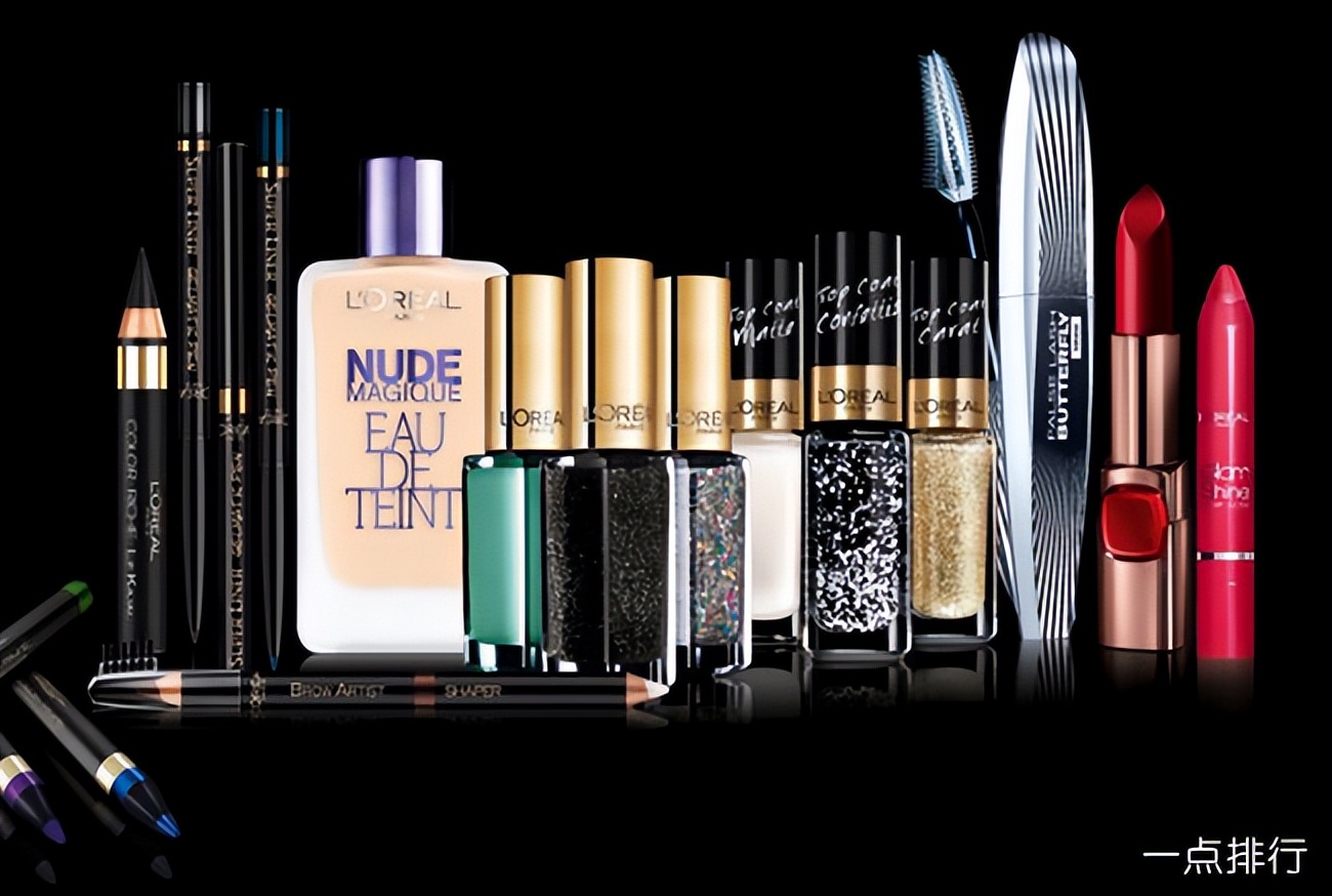 黑龙江巨贪韩桂芝，真不是一般的“好色”！靠身体上位*养包**男秘书