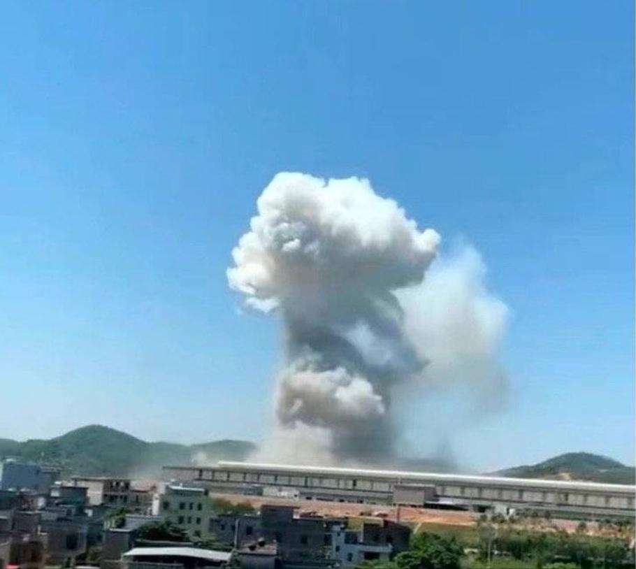 炸出蘑菇云的鞭炮新闻,炸出蘑菇云的实验