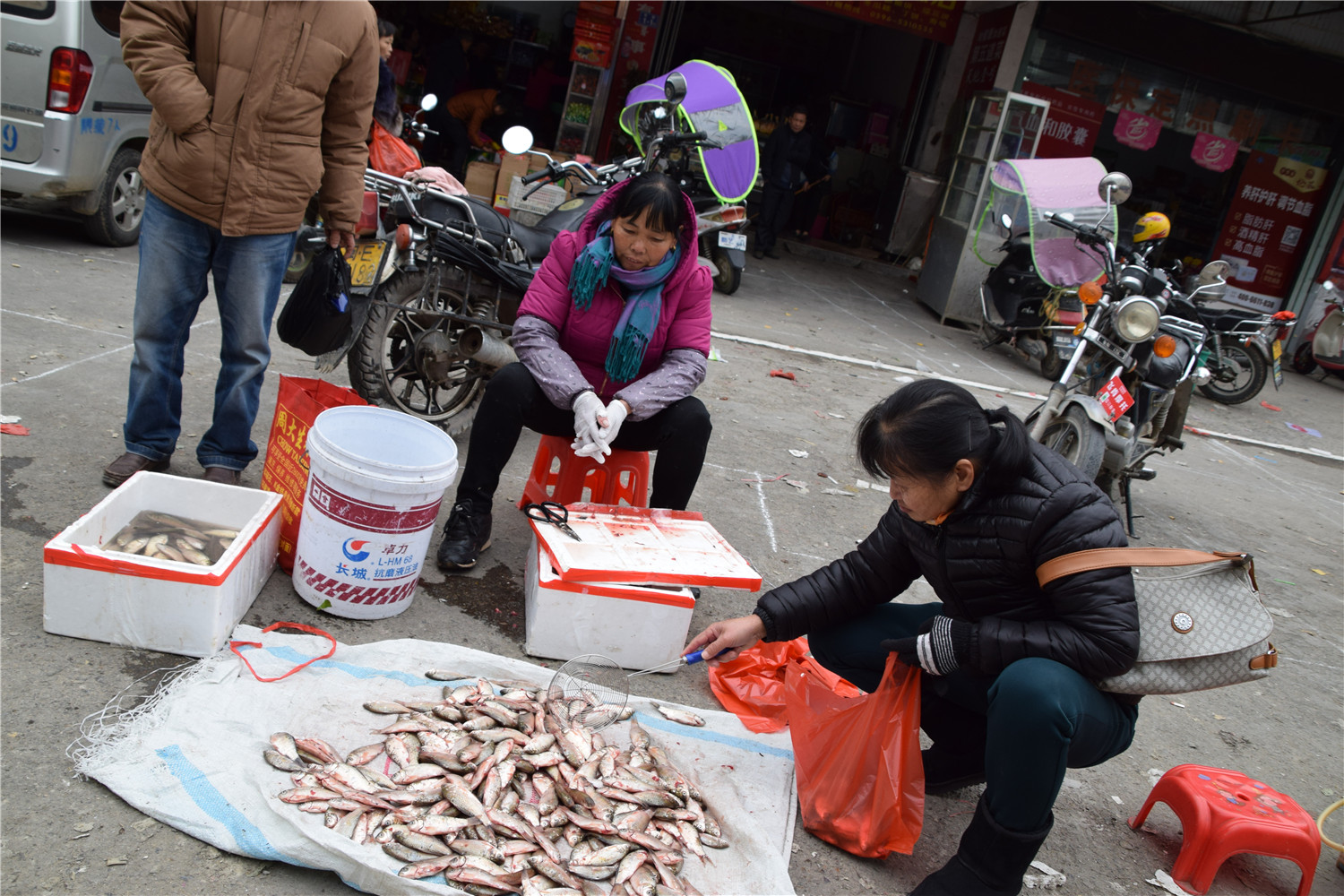 农村开始新一轮整治这四类人,年底农村严查四种行业