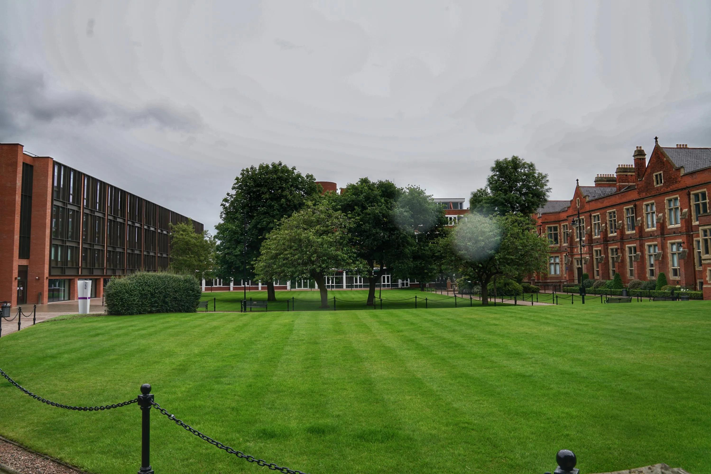 英伦三岛贝尔法斯特,体验权力的游戏