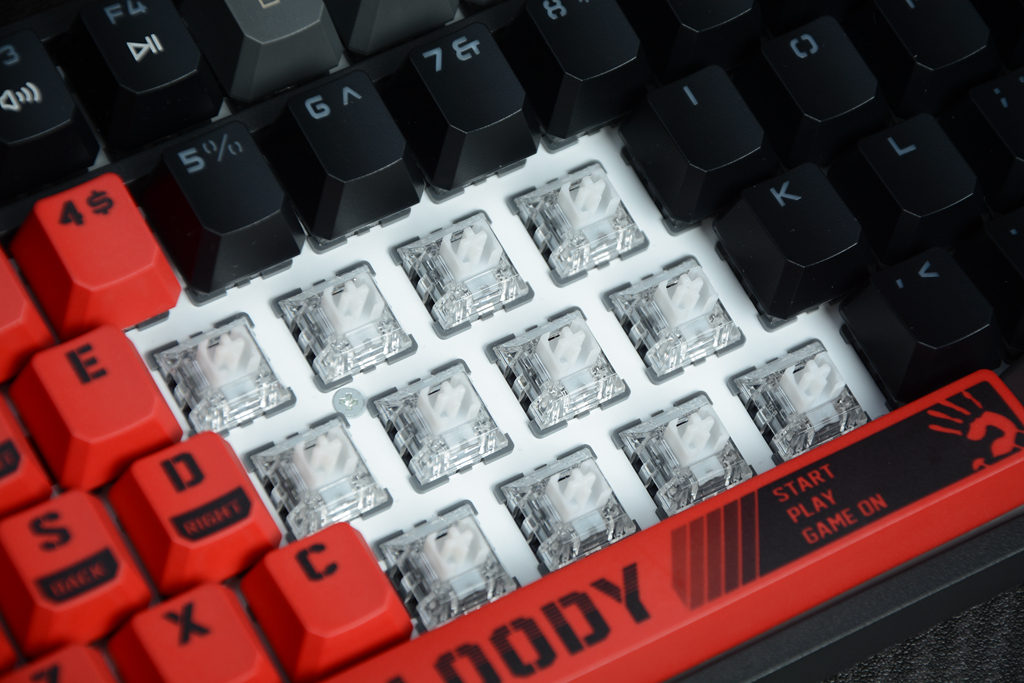 花一把的钱体验三把的手感，血手幽灵T87LT变速光轴机械键盘开箱