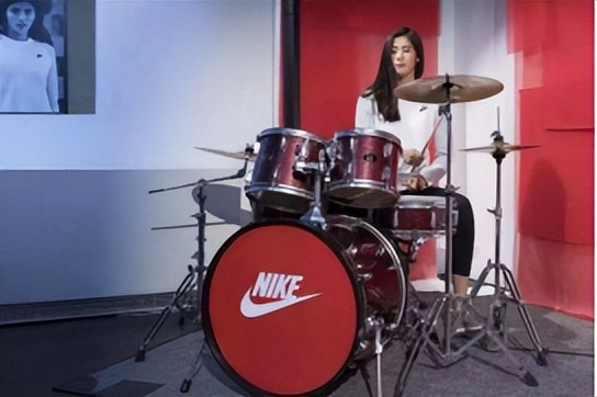 音乐与足球的奇妙碰撞,足球摇滚音乐