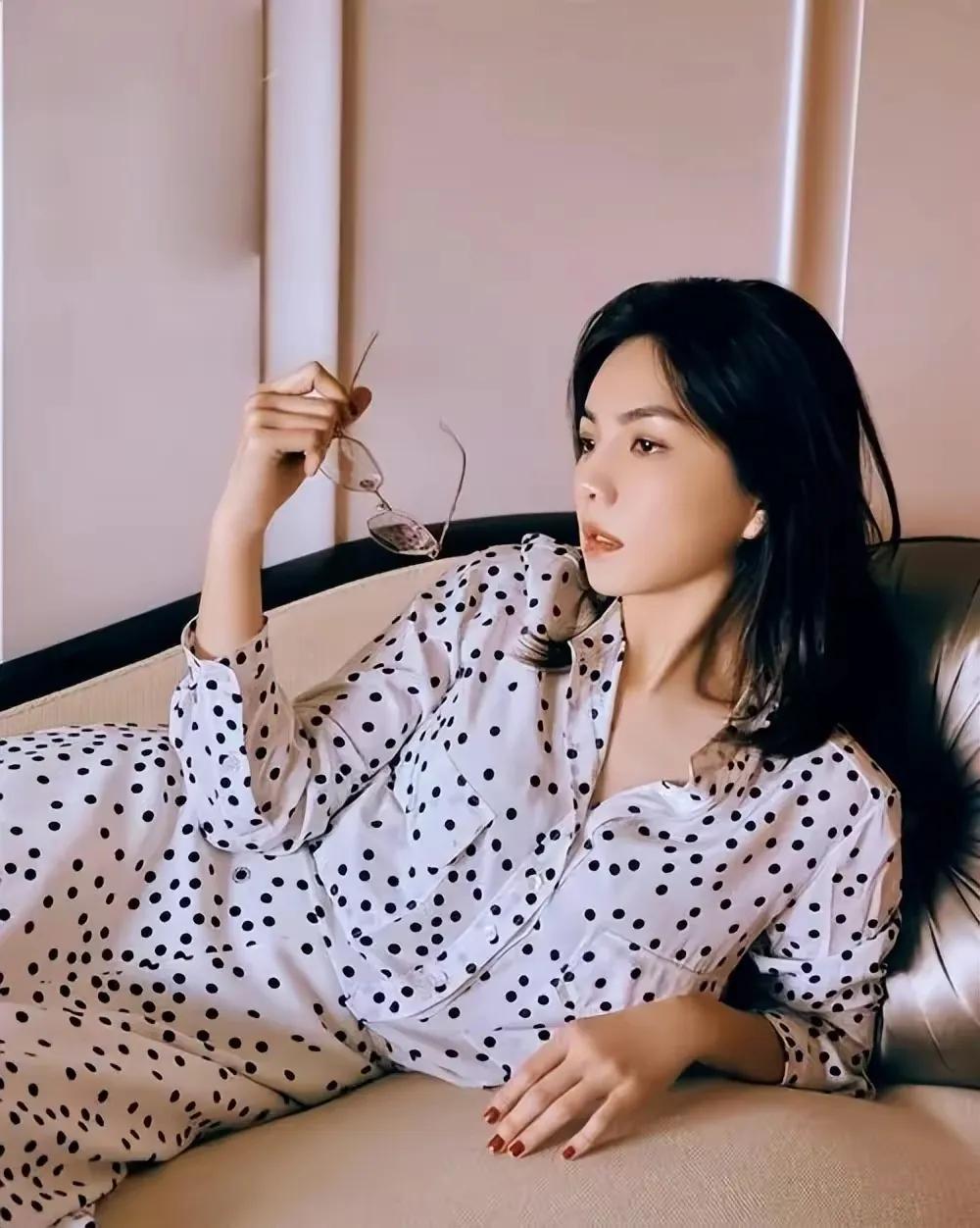 陈嘉桦ella乘风破浪歌曲恋人未满,浪姐陈嘉桦为什么能唱恋人未满