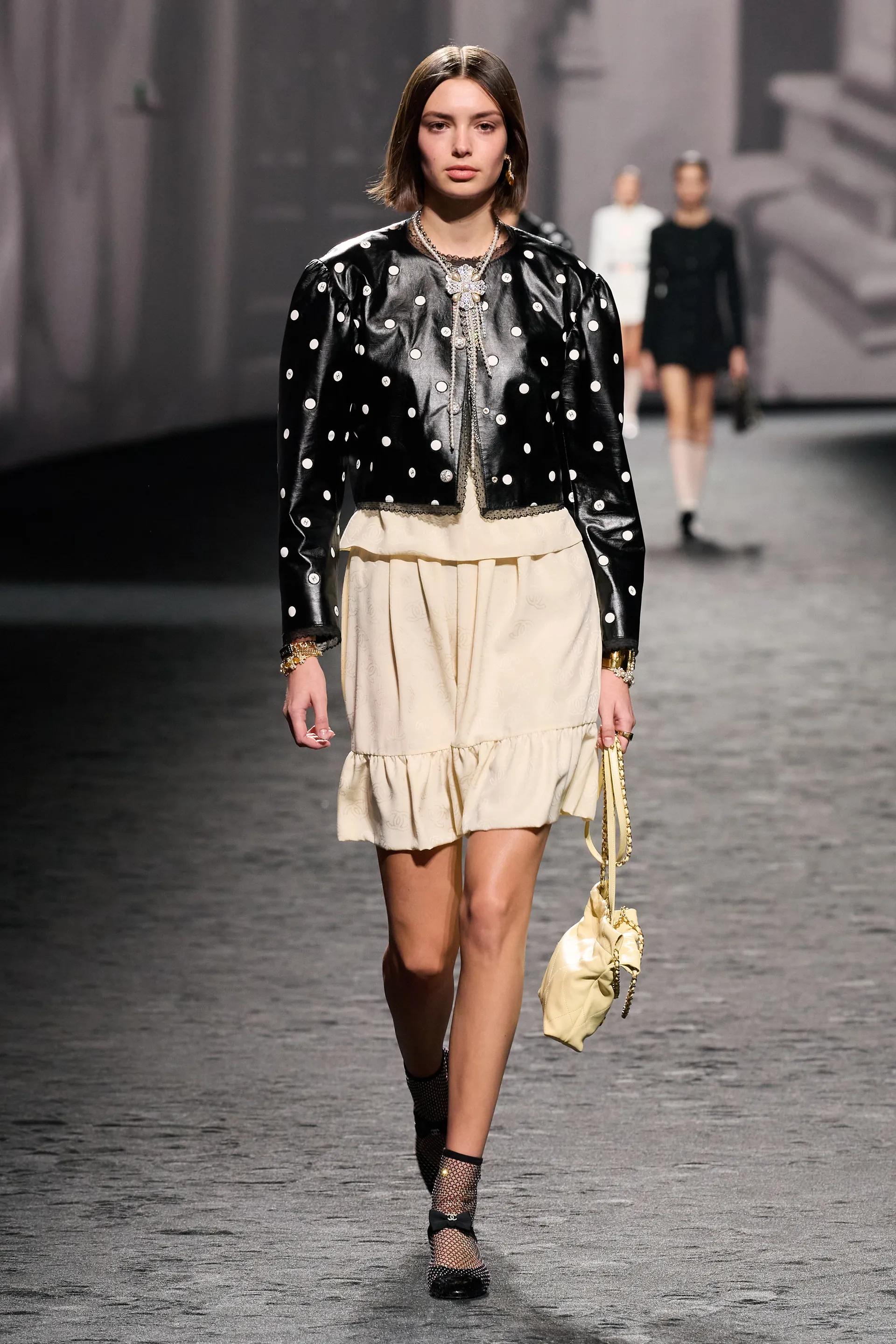 香奈儿chanel2024早秋高级成衣秀,香奈儿chanel2020