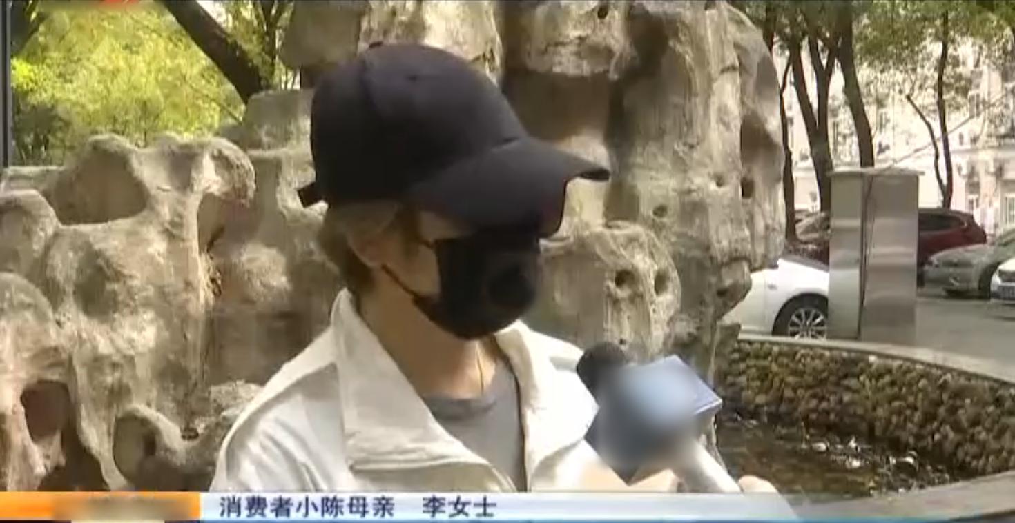 800万胸部整形,女子花27万做整形胸部