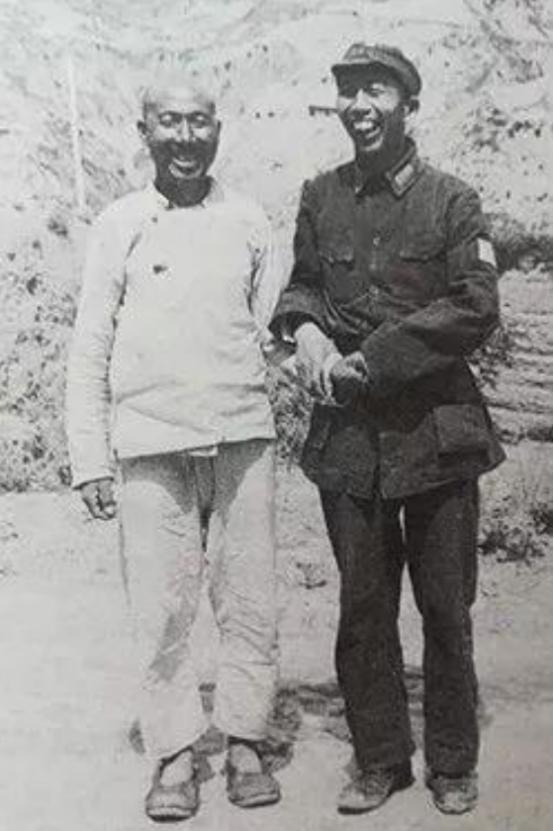 59年*震王**称彭德怀为民族英雄，毛主席得知后说：*震王**不落井下石