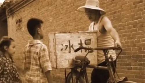 1999年山东一小贩卖“毒冰棍”，致12人死亡，凶手逃亡15年被抓