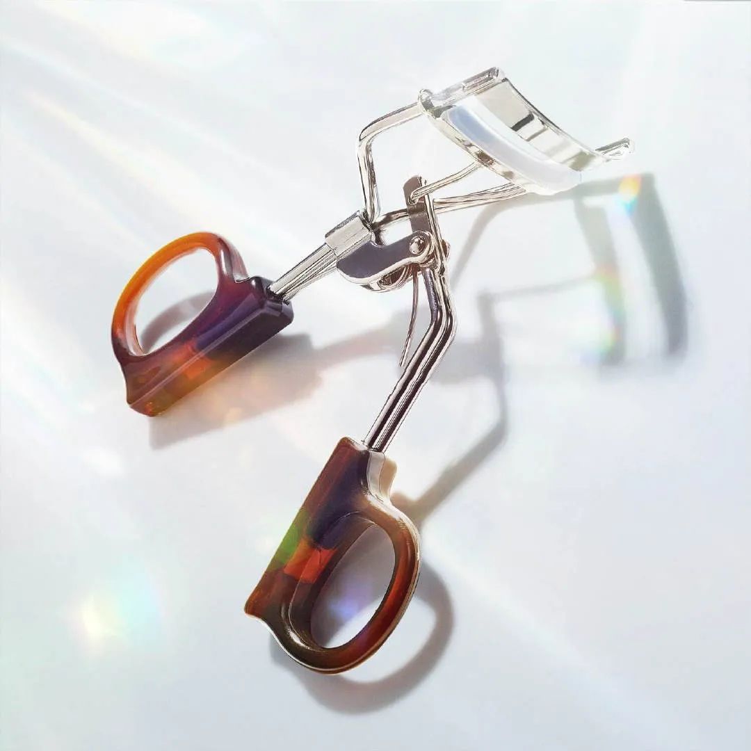 LAN蘭维他命AF双萃精华液、亲爱男友极光面容升华系列全新上市...