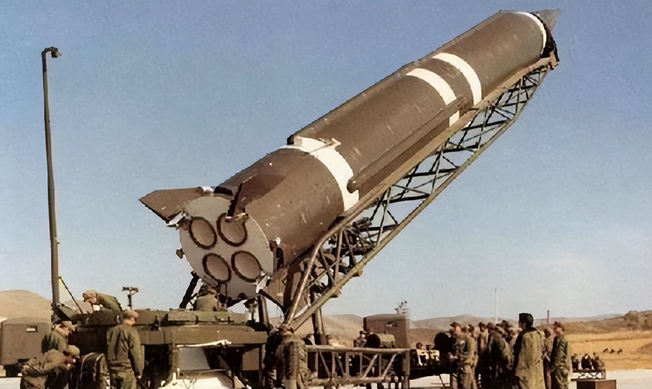 买导弹被美拒绝，沙特亲王赴中国购买东风3，35亿巨资引关注