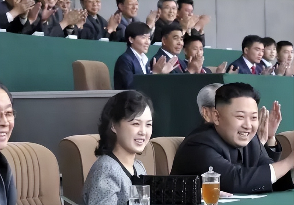 朝鲜第一千金气场,朝鲜第一千金首次亮相