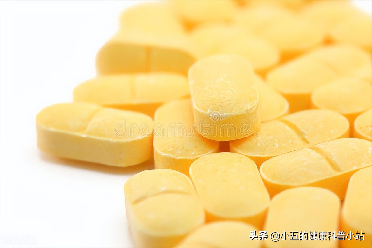 老年人视力退化应该吃什么维生素,老年人视力不好吃什么能提高视力