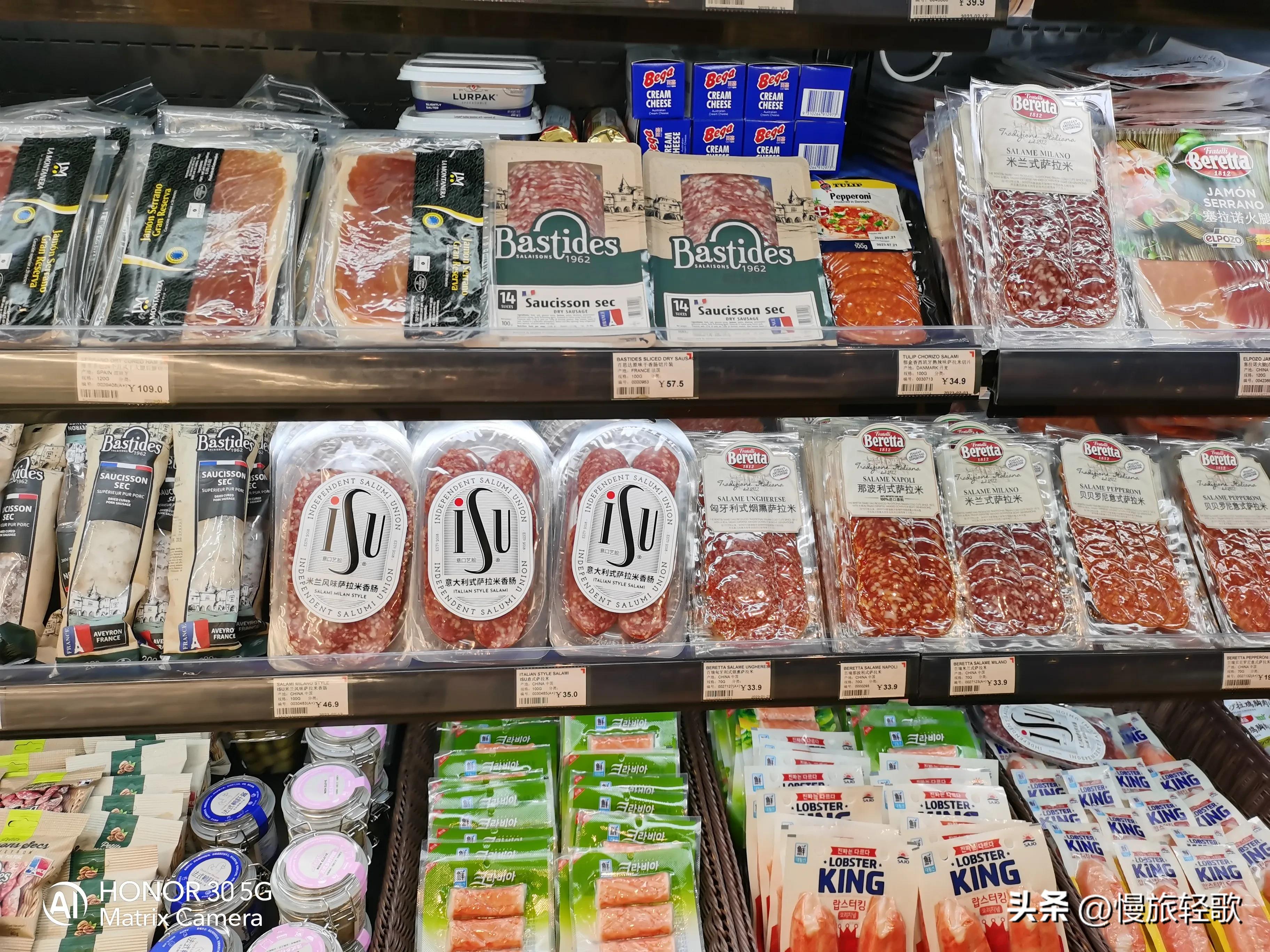 三亚购物必去的人气夏日商场,三亚夏日百货美发店