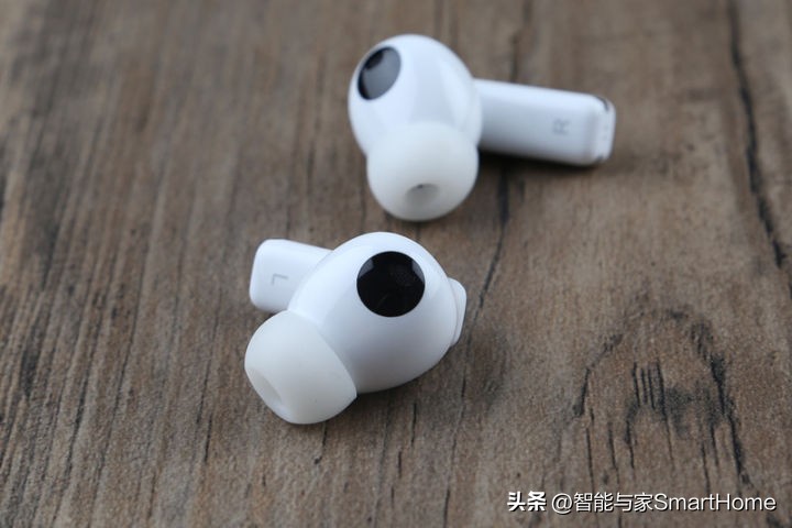 华为freebudspro和airpodspro,华为freebudspro和华为freebuds4