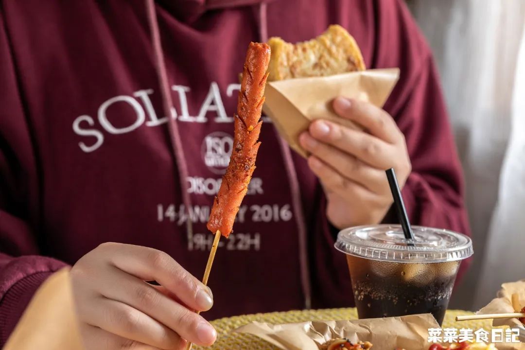 30年过去了，看到它还是挪不动脚！一口香酥好满足