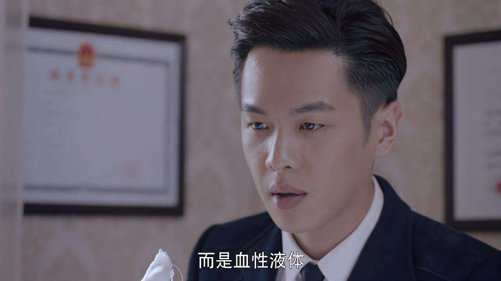 双眼皮很好看的男明星,一边单眼皮一边双眼皮的男明星