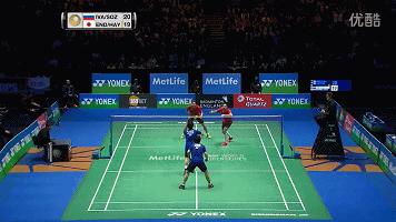 发球的正确姿势简单易学,发球如何不失误