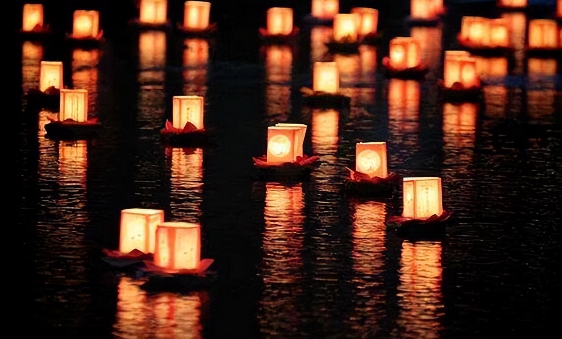 七月十五日为中元，十月十五日为下元