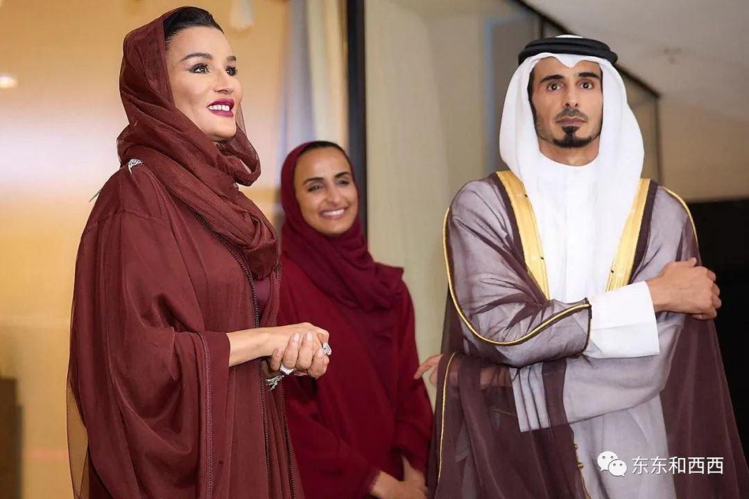 扶自己儿子当元首，独霸老公真爱，卡塔尔太后的手腕小说也不敢写