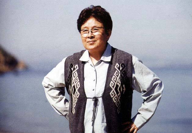 谷建芬老公追悼会,作曲家谷建芬晚年