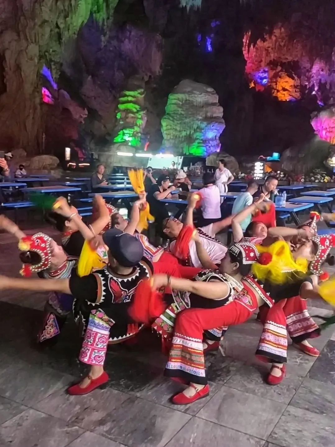 建水燕子洞免门票,建水燕子洞景区团购