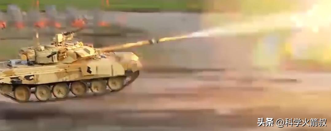 二战德国坦克为什么用交替负重轮,为什么德国虎式坦克比较厉害