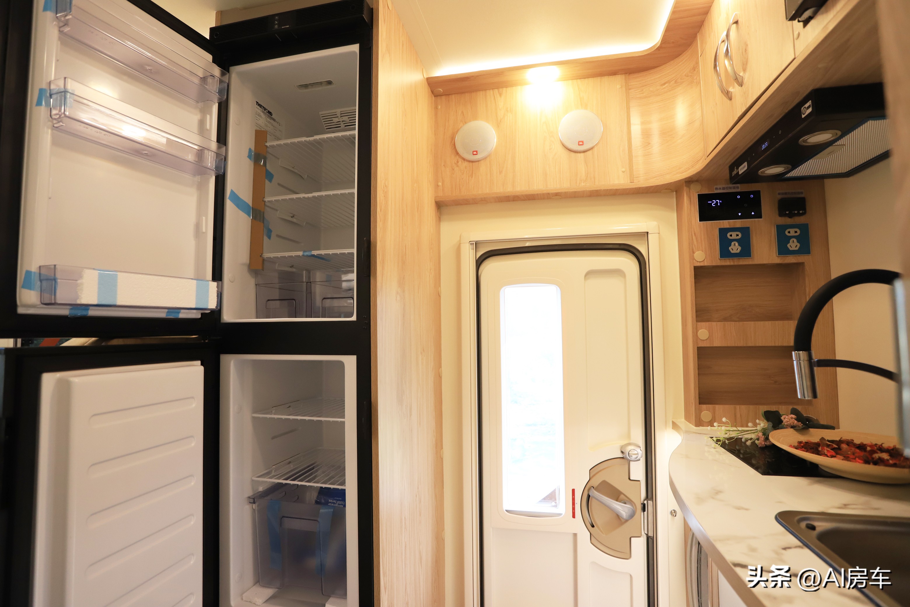 7人房车,可以满足日常通勤的七座房车